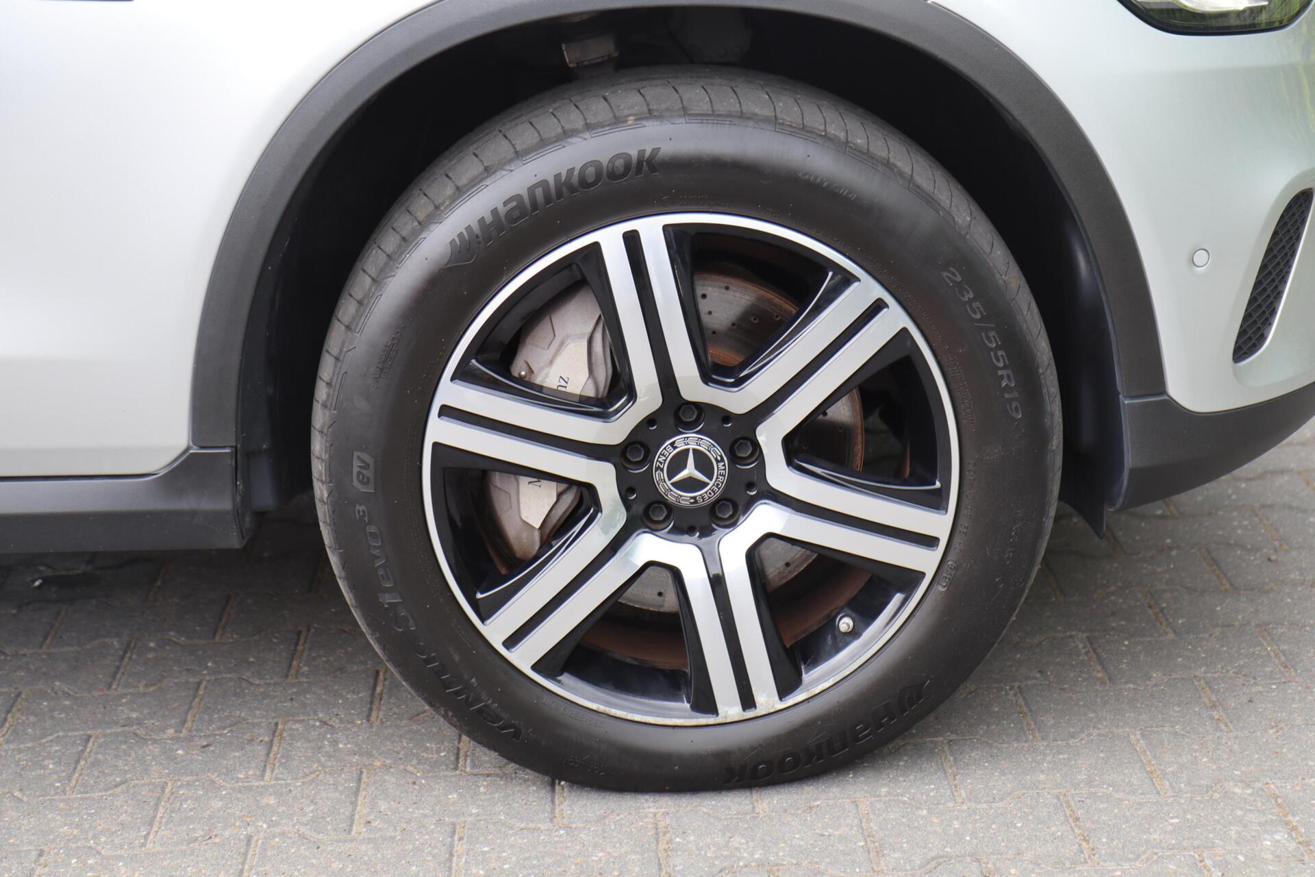 Foto van Mercedes-Benz GLC 300 E 4Matic