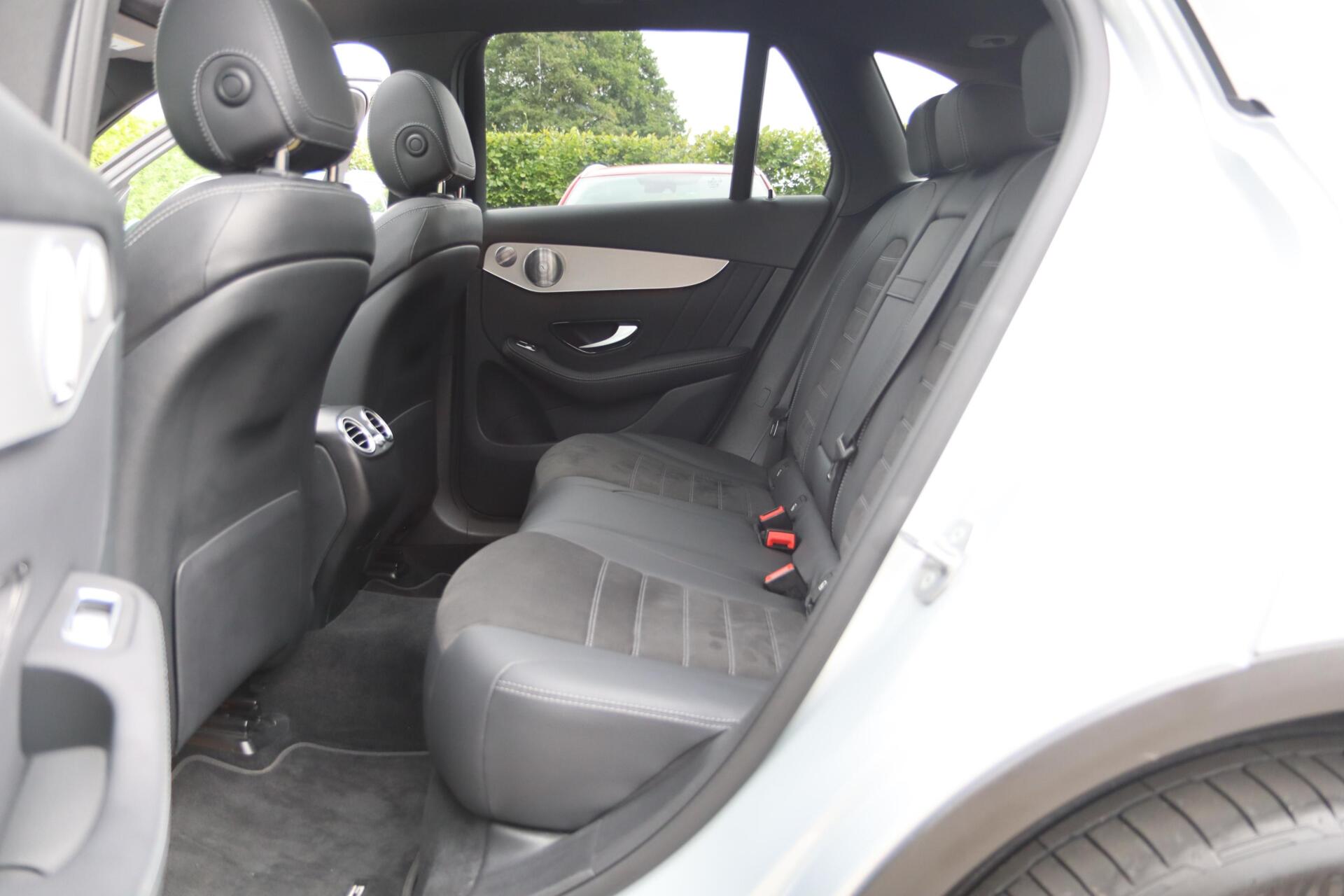 Foto van Mercedes-Benz GLC 300 E 4Matic
