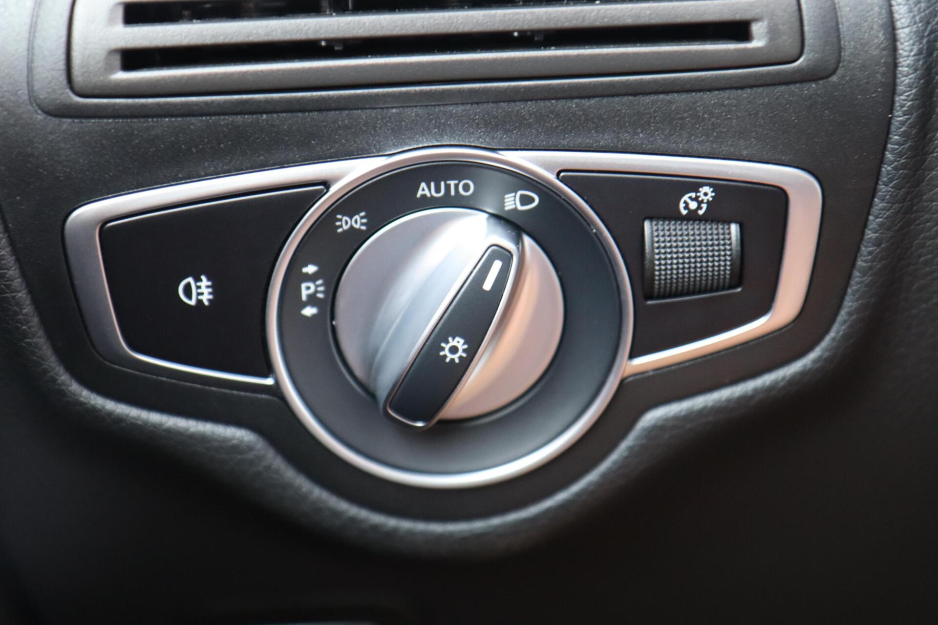 Foto van Mercedes-Benz GLC 300 E 4Matic