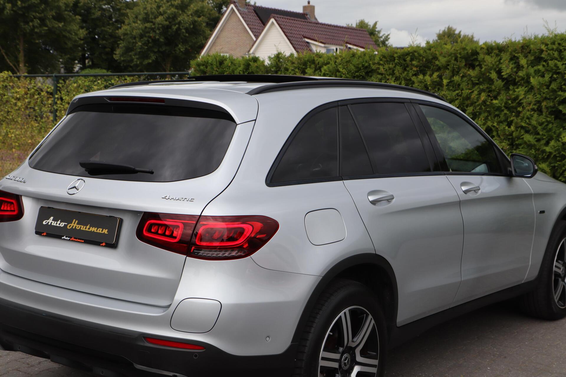 Foto van Mercedes-Benz GLC 300 E 4Matic