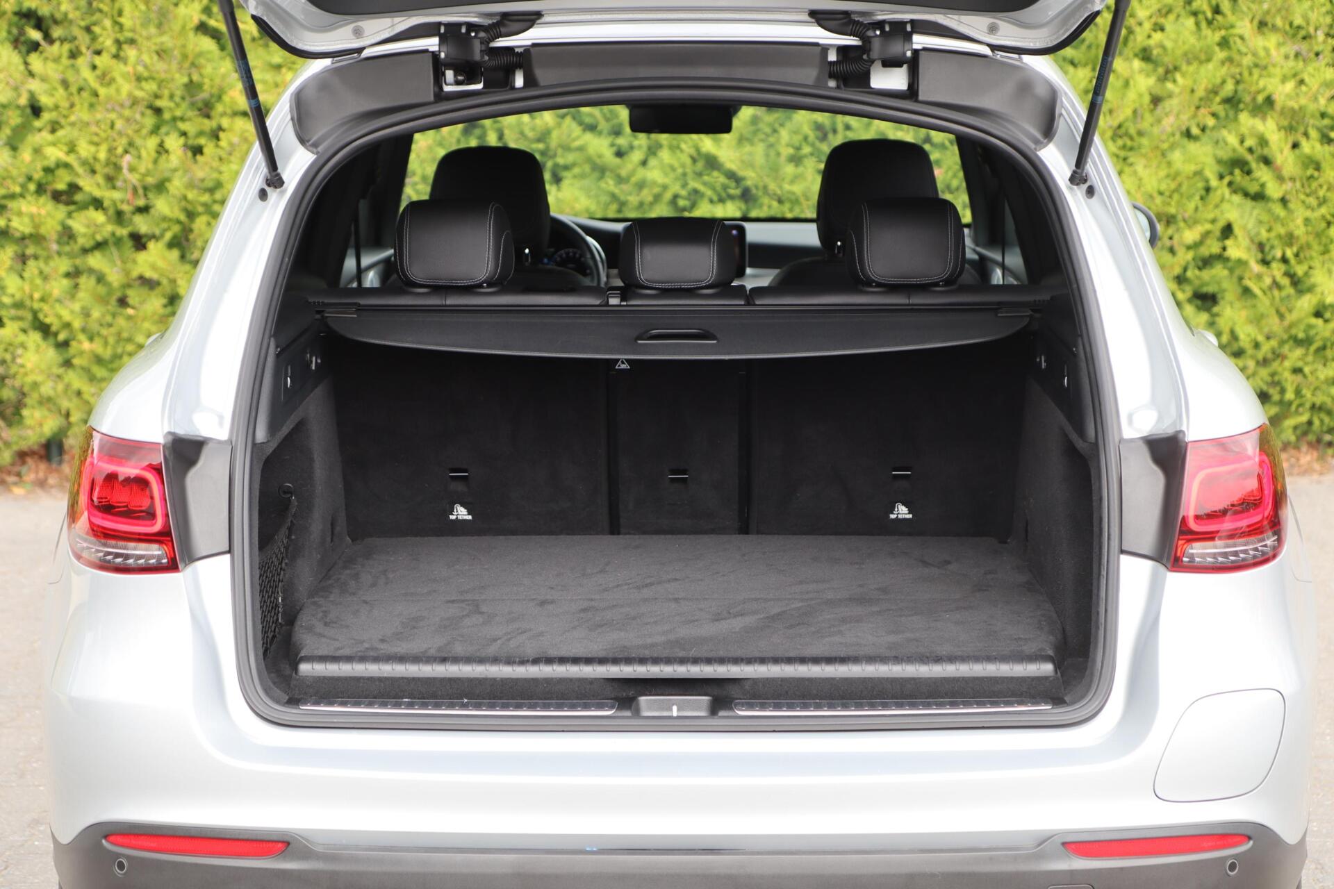 Foto van Mercedes-Benz GLC 300 E 4Matic