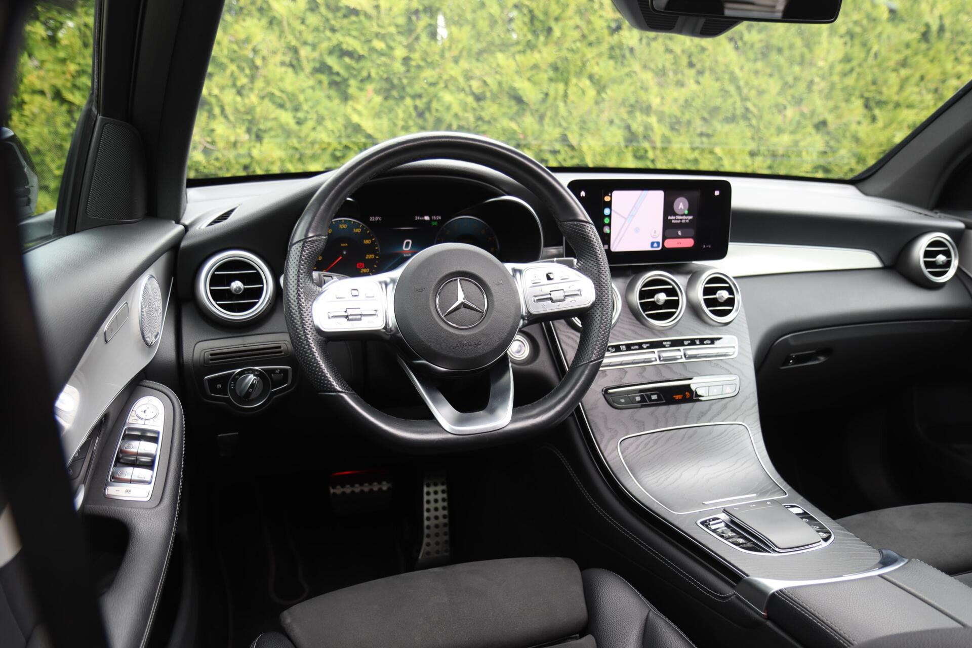 Foto van Mercedes-Benz GLC 300 E 4Matic
