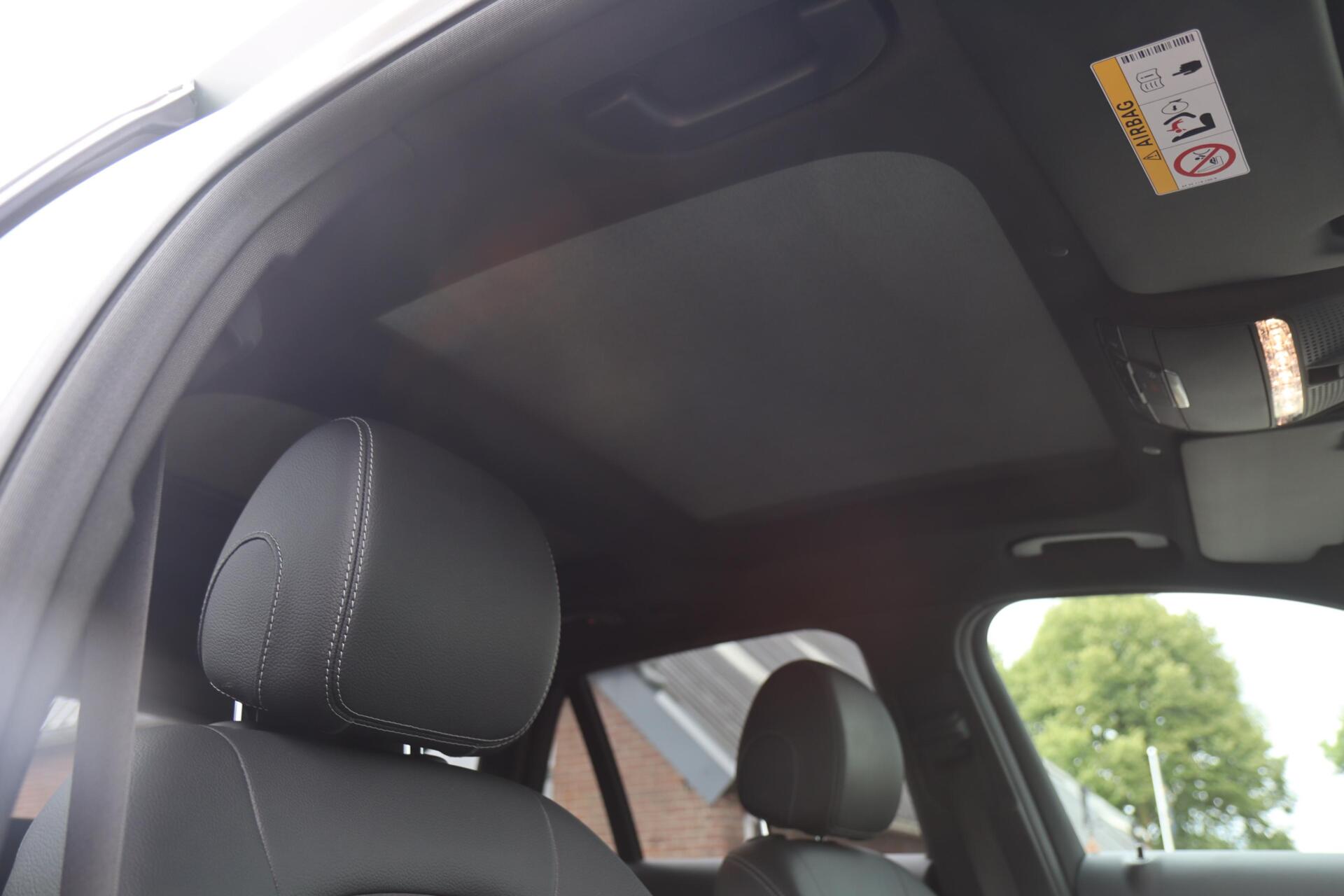 Foto van Mercedes-Benz GLC 300 E 4Matic