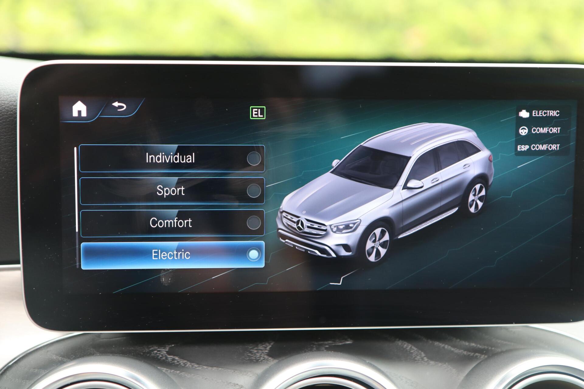 Foto van Mercedes-Benz GLC 300 E 4Matic