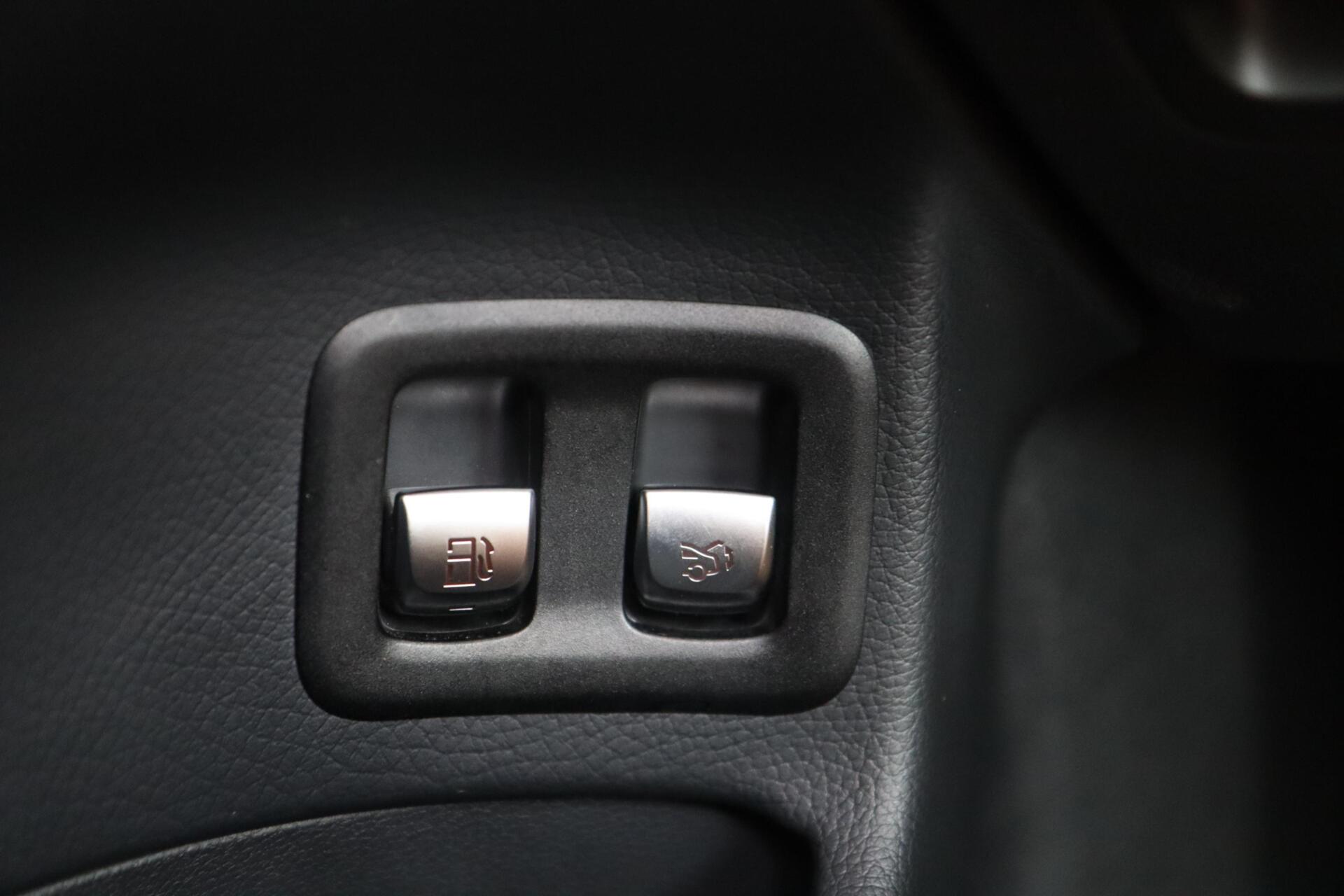 Foto van Mercedes-Benz GLC 300 E 4Matic