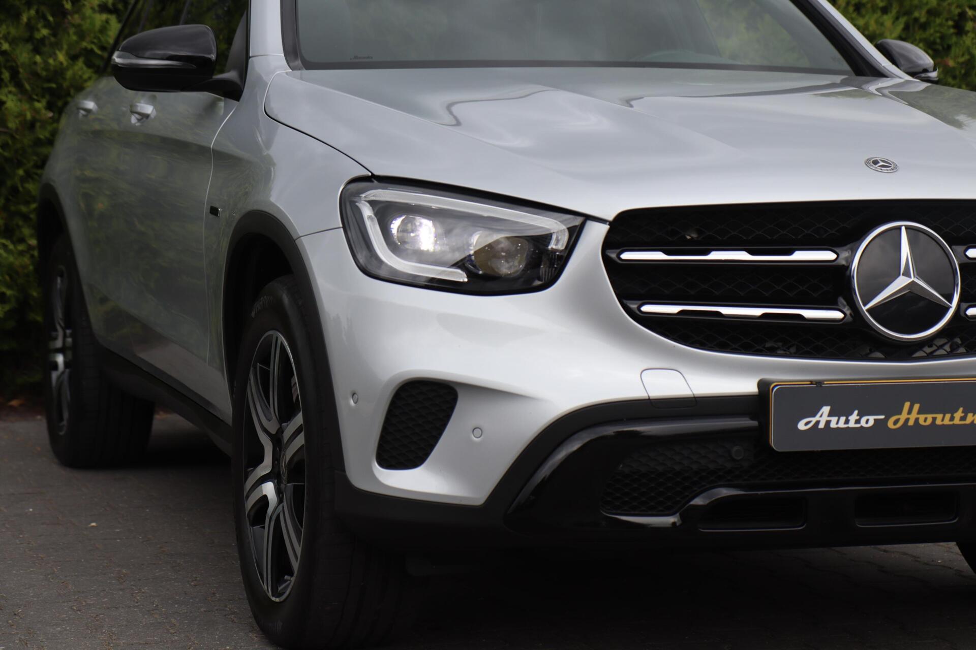 Foto van Mercedes-Benz GLC 300 E 4Matic