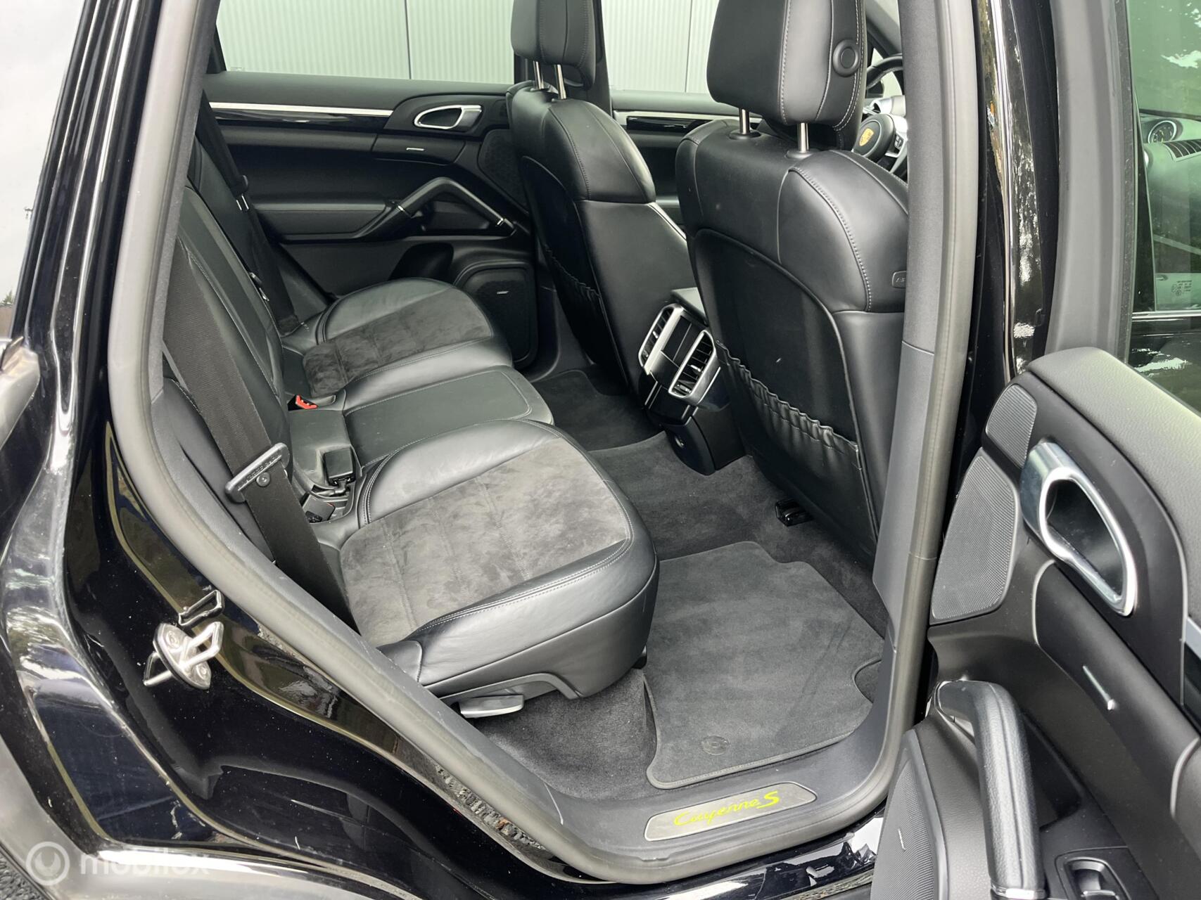 Foto van Porsche Cayenne S E-hybrid