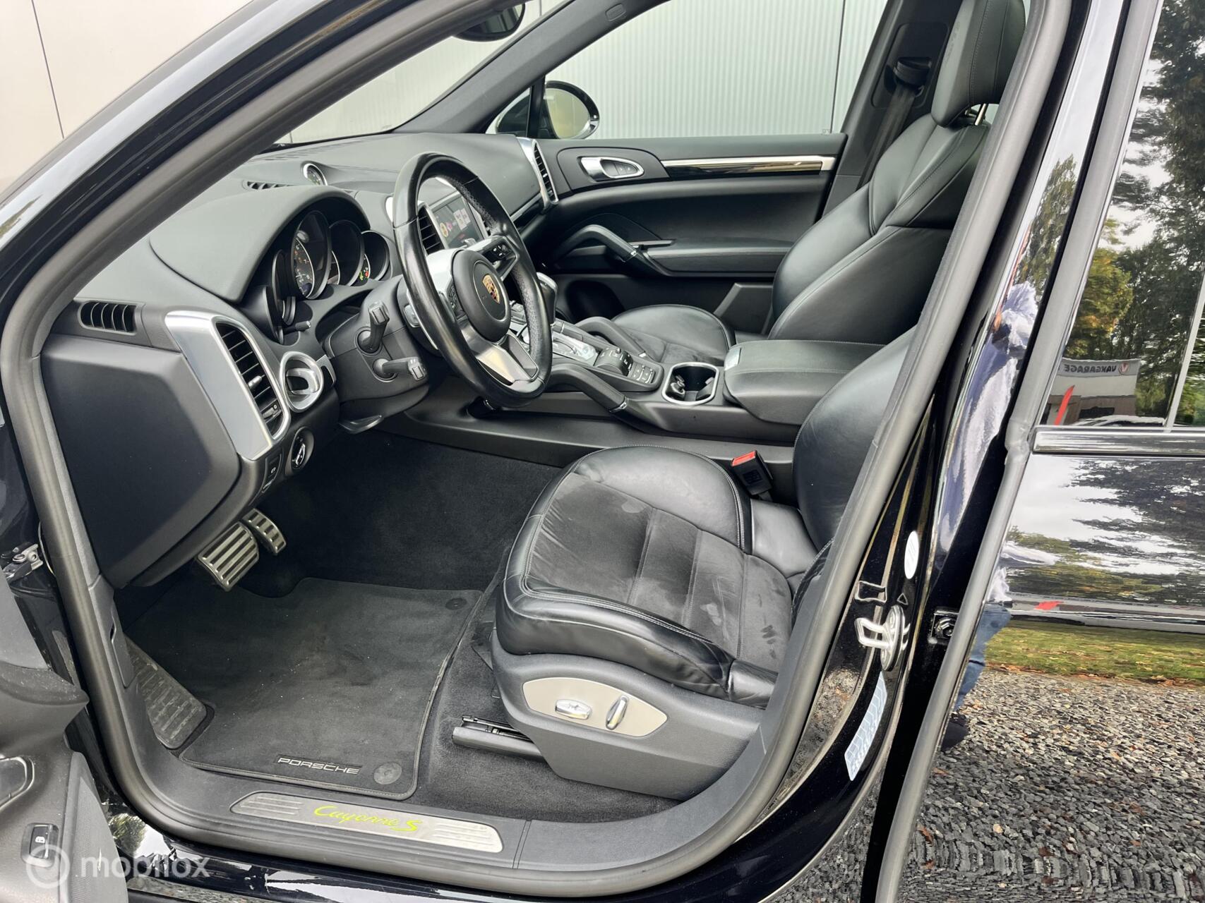 Foto van Porsche Cayenne S E-hybrid