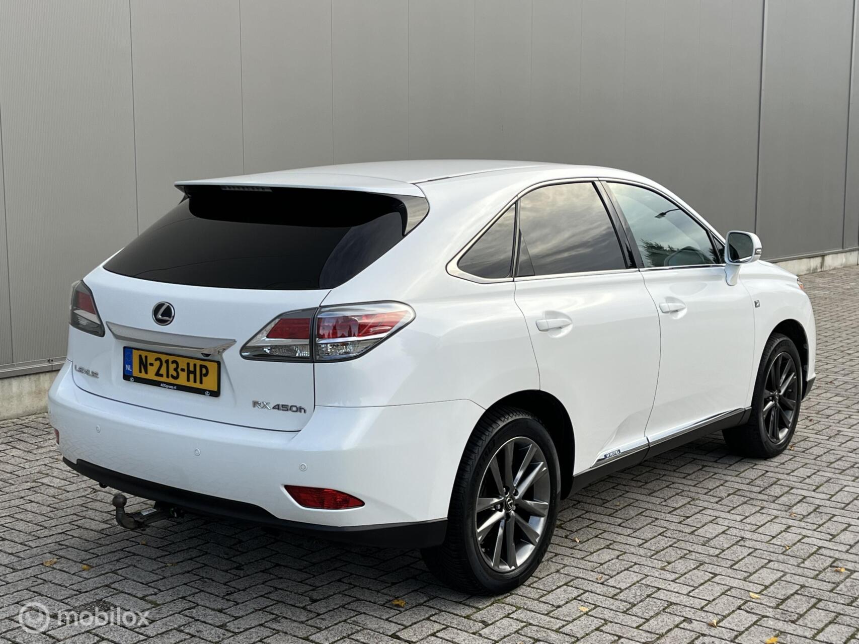 Foto van Lexus Lexus Rx450h