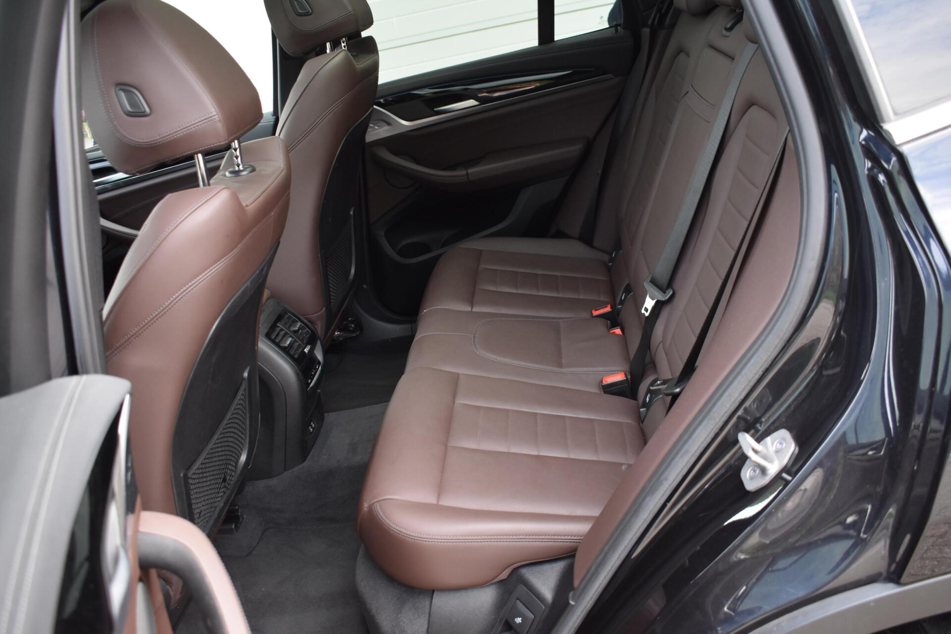 Foto van BMW Ix3