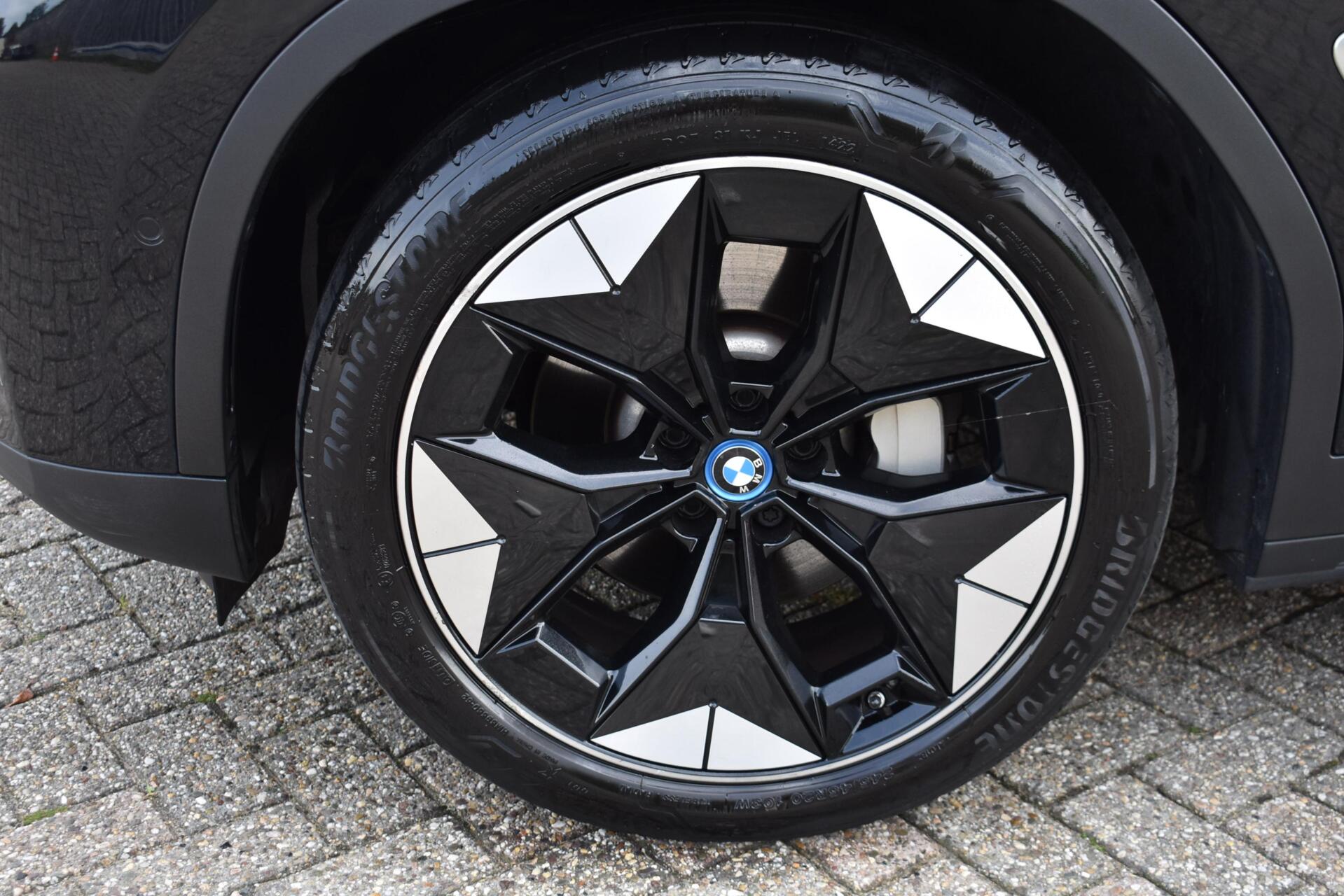 Foto van BMW Ix3