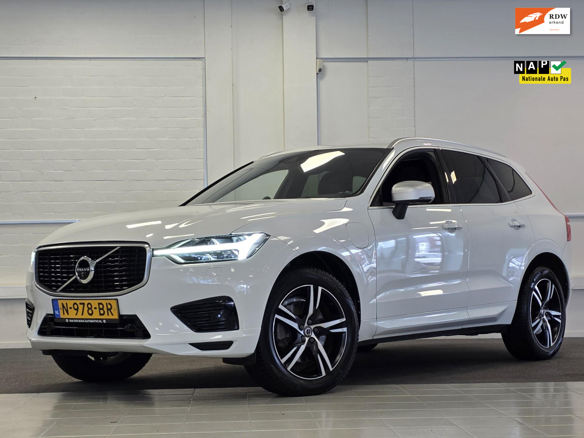 Volvo Xc60 T8 Twin Engine 2.0 T8 Twin Engine SOH 84% Inscription Schuif/kanteldak Trekhaak Bowers & Wilkins 2018 - voorkant