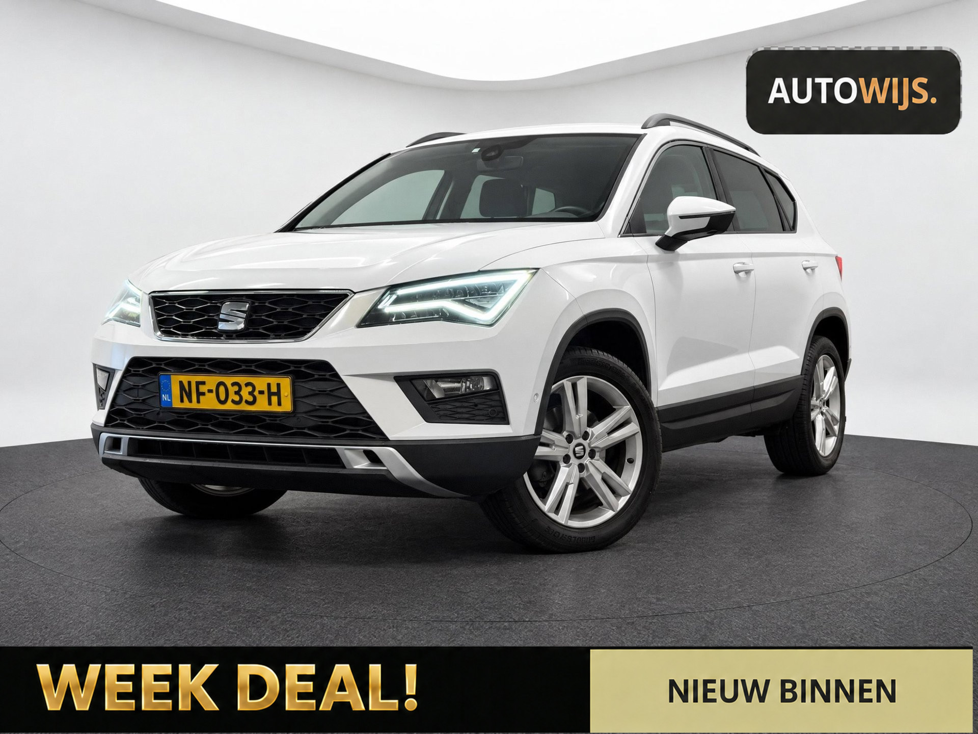 Seat Ateca 1.0 EcoTSI Style|LED|TREKHAAK|CAMERA|CLIMA|NL AUTO 2017 - voorkant
