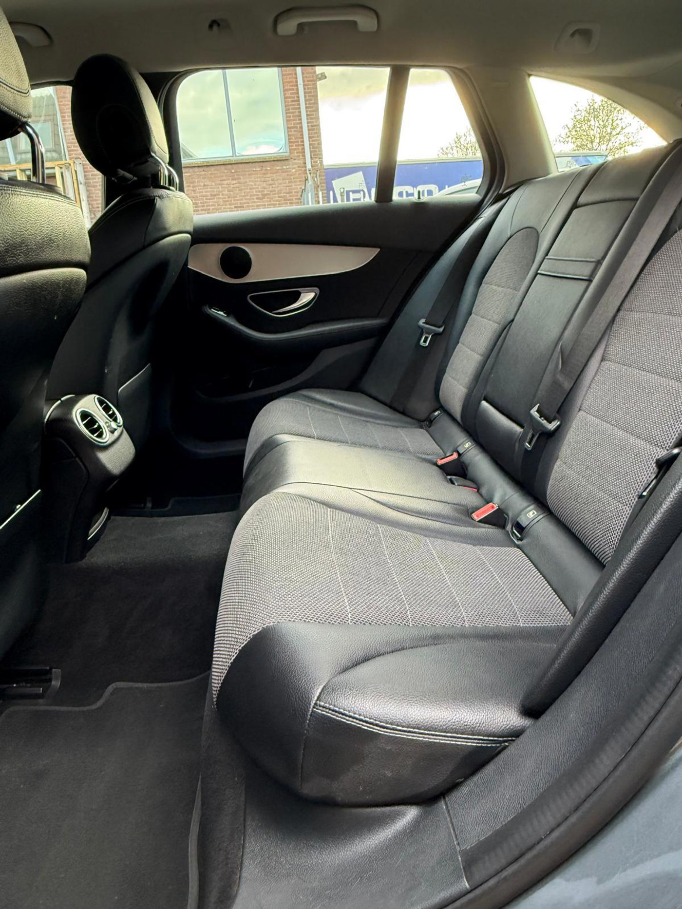 Foto van Mercedes-Benz C 350 E