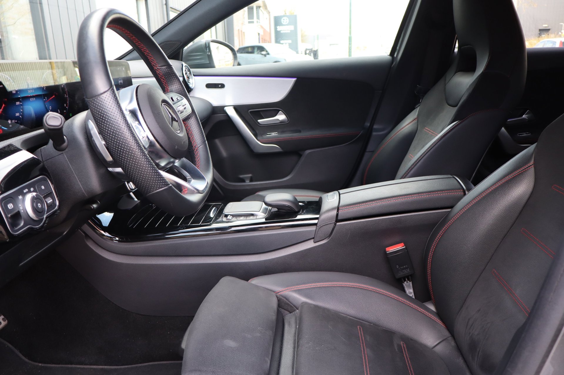 Foto van Mercedes-Benz A 180