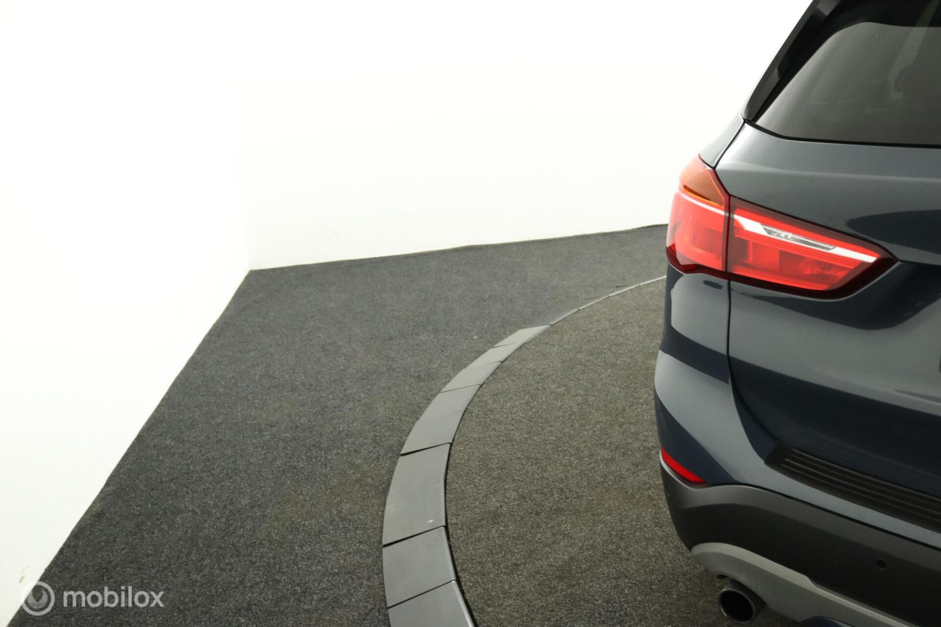 Foto van BMW X1 Sdrive18i