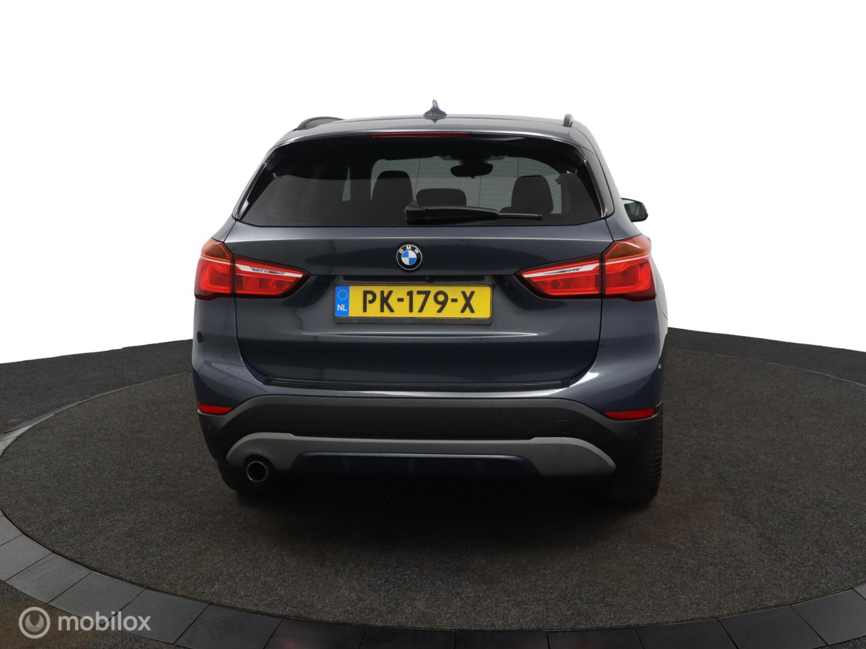 Foto van BMW X1 Sdrive18i