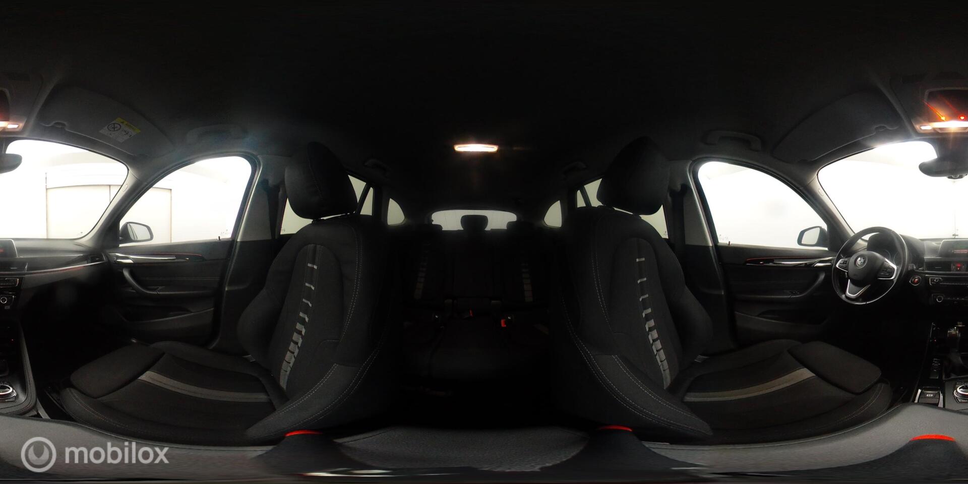 Foto van BMW X1 Sdrive18i