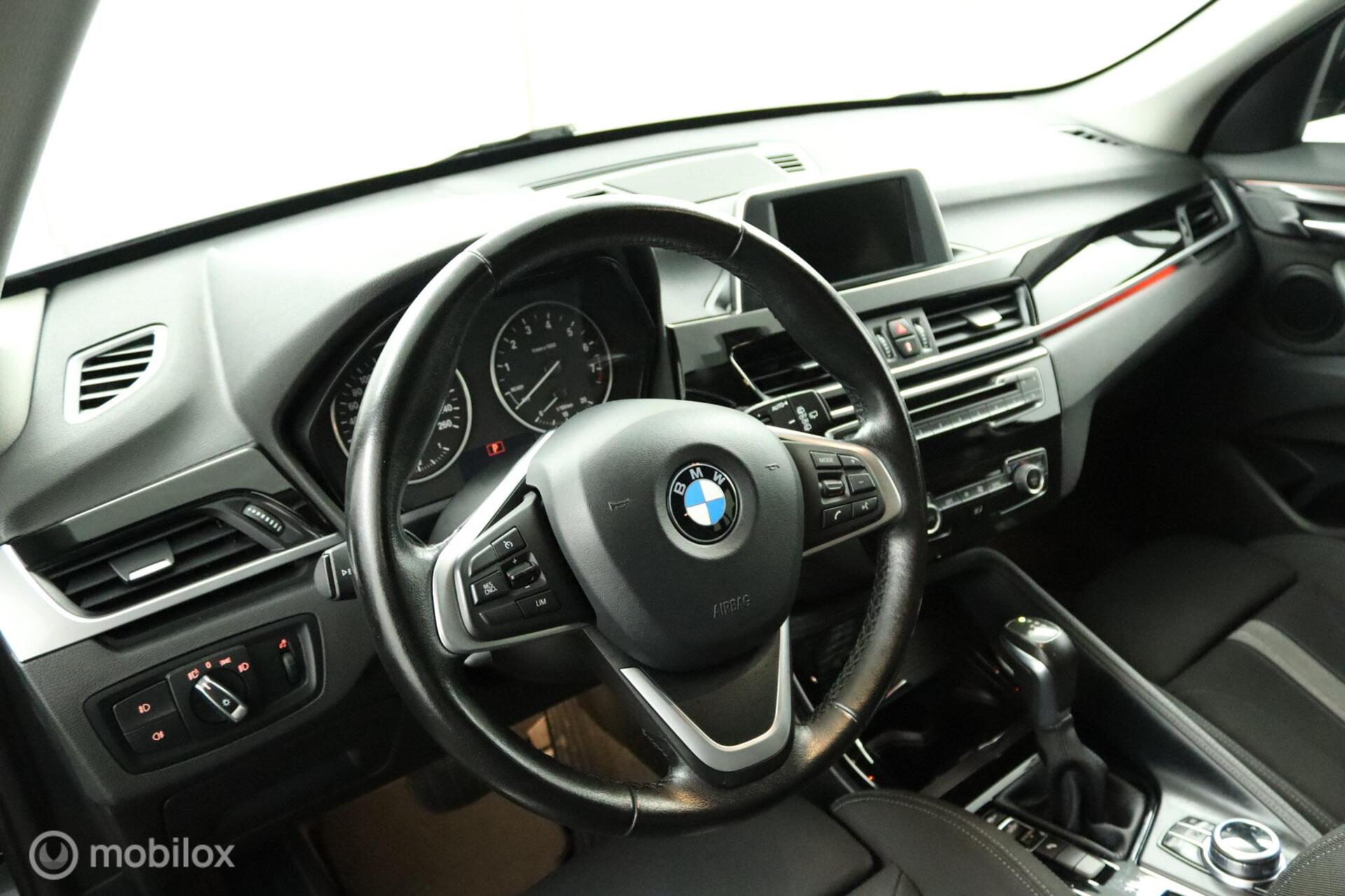 Foto van BMW X1 Sdrive18i