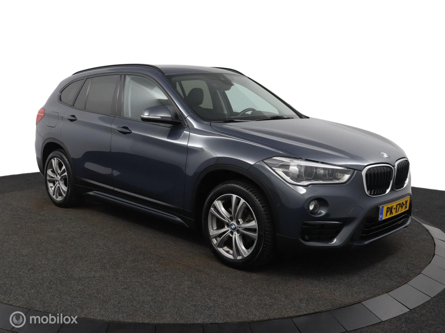 Foto van BMW X1 Sdrive18i