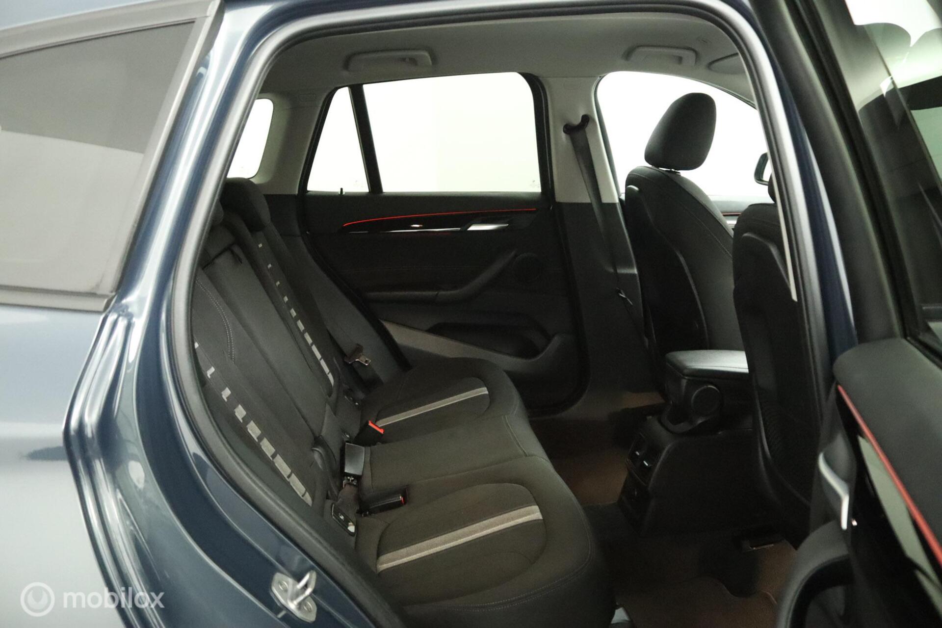 Foto van BMW X1 Sdrive18i