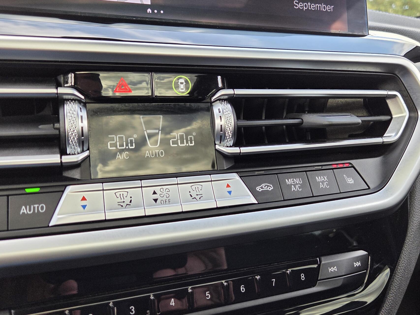 Foto van BMW Ix3