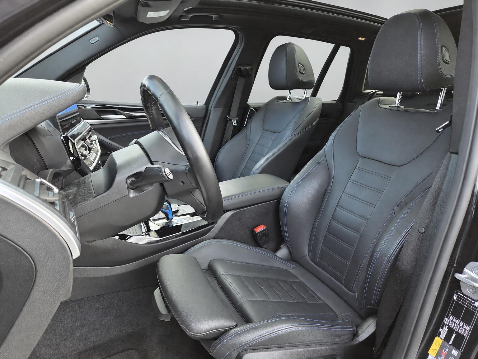 Foto van BMW Ix3