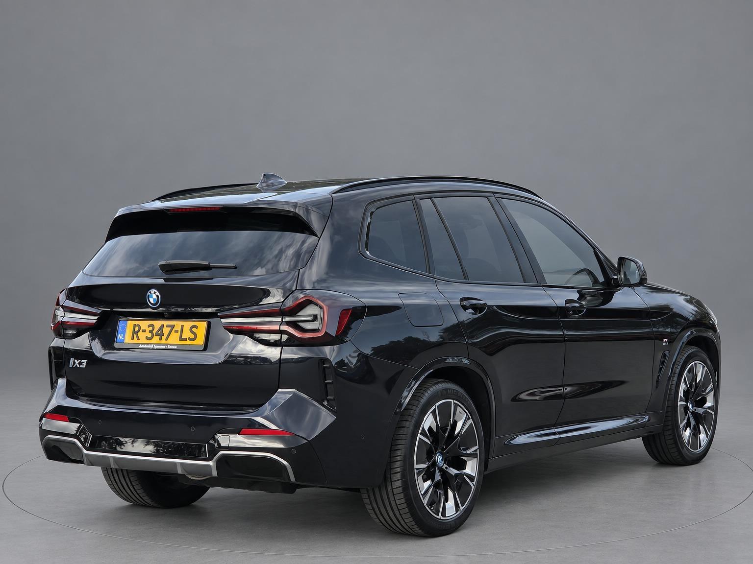 Foto van BMW Ix3