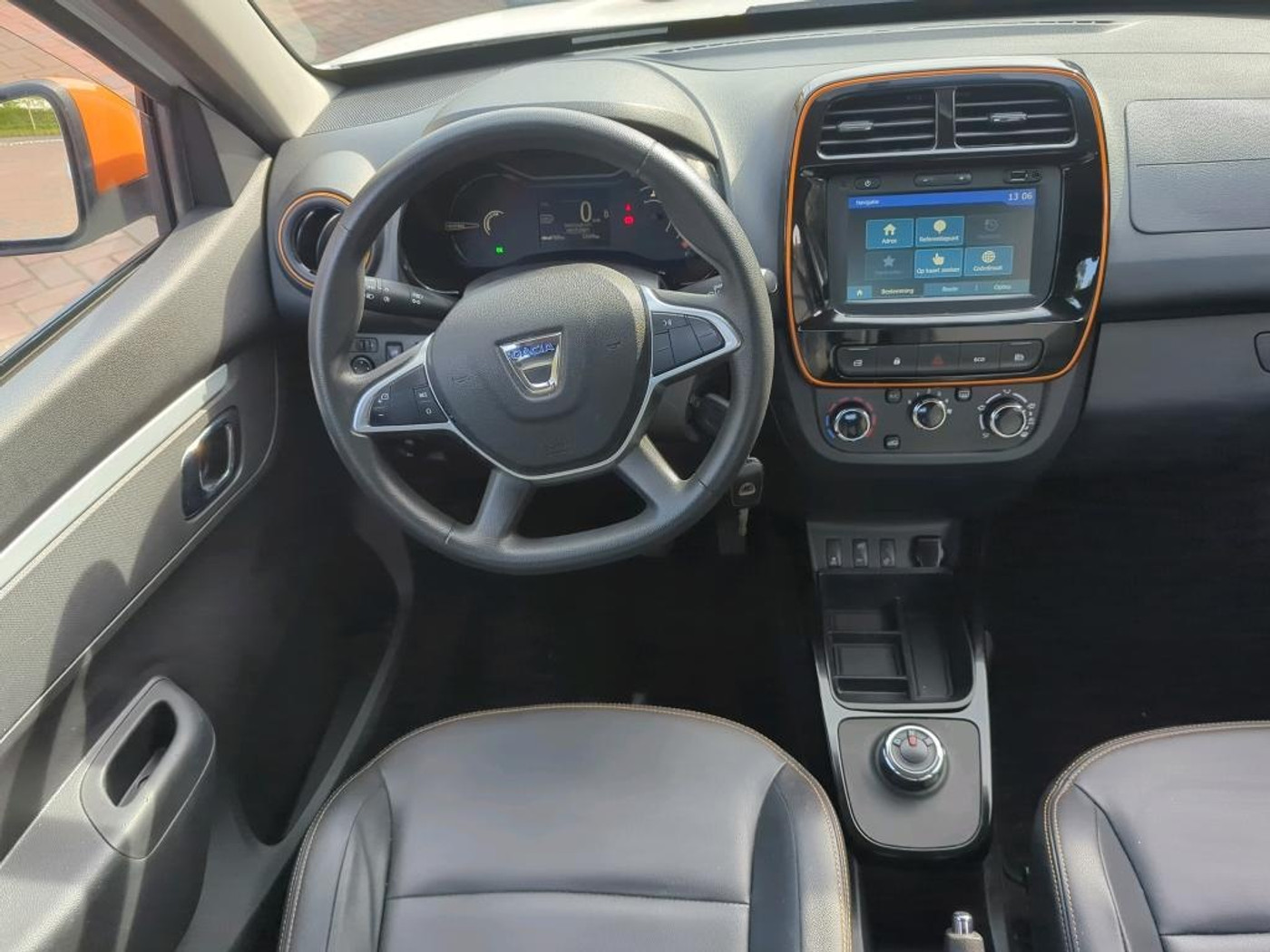 Foto van Dacia Spring