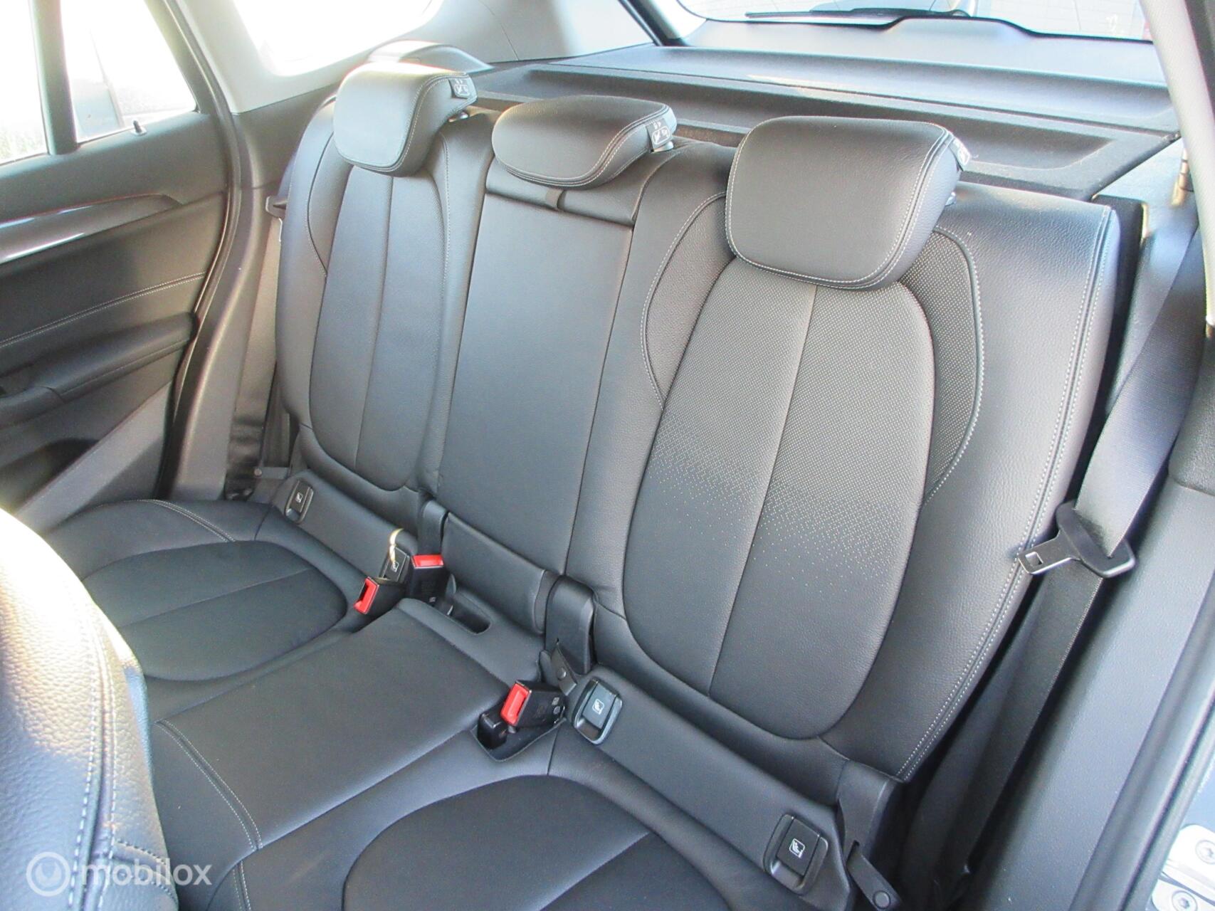 Foto van BMW X1 Xdrive20i