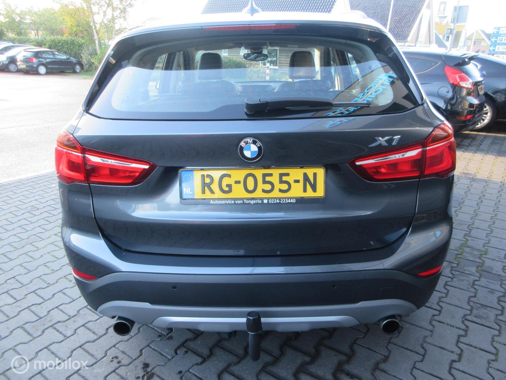 Foto van BMW X1 Xdrive20i