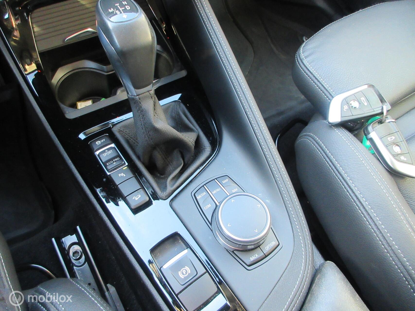 Foto van BMW X1 Xdrive20i
