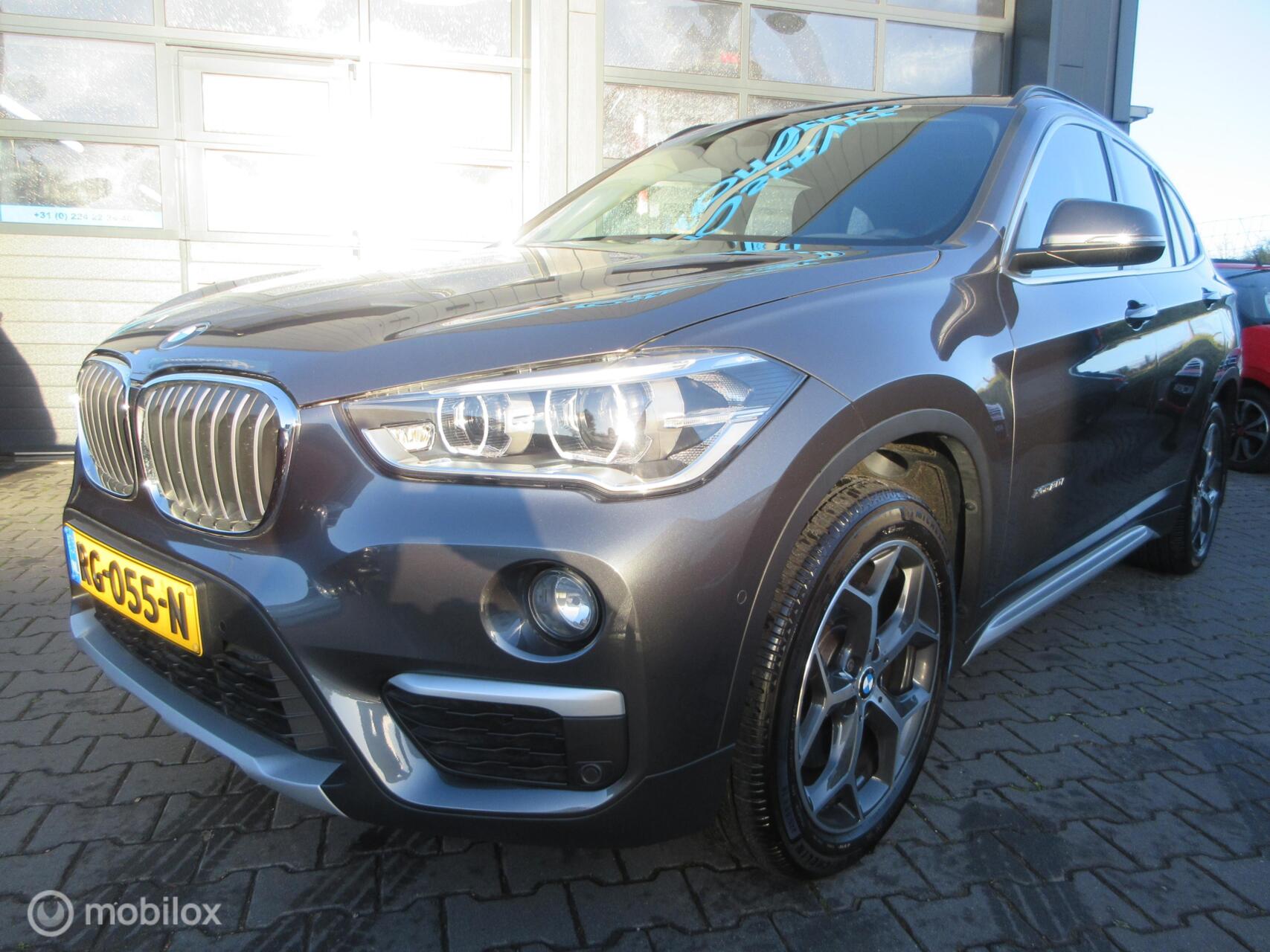 Foto van BMW X1 Xdrive20i