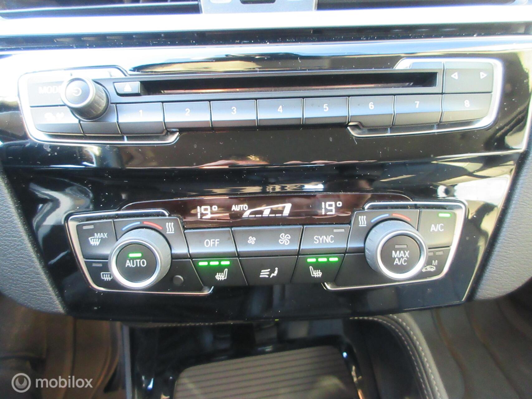 Foto van BMW X1 Xdrive20i