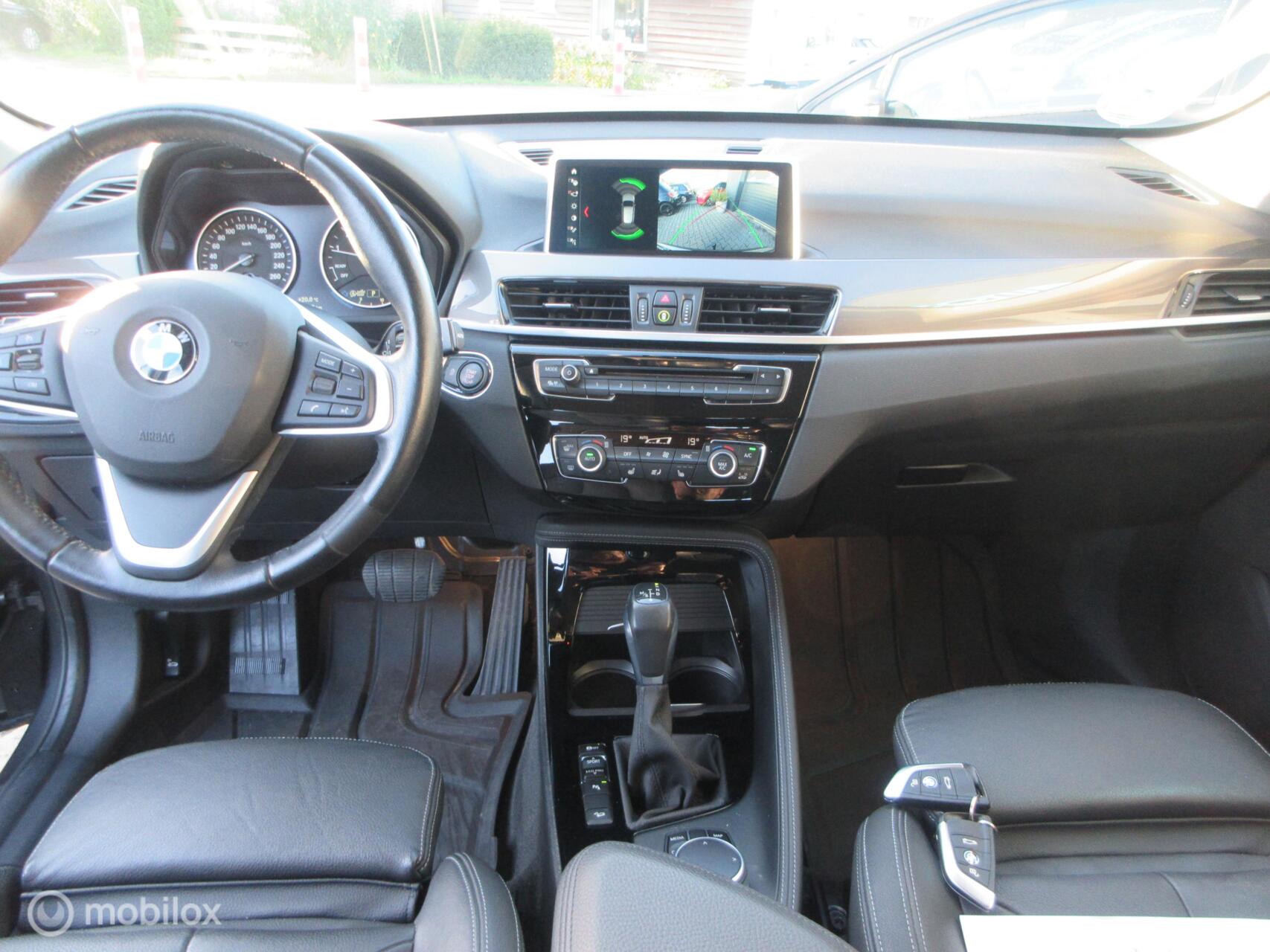 Foto van BMW X1 Xdrive20i
