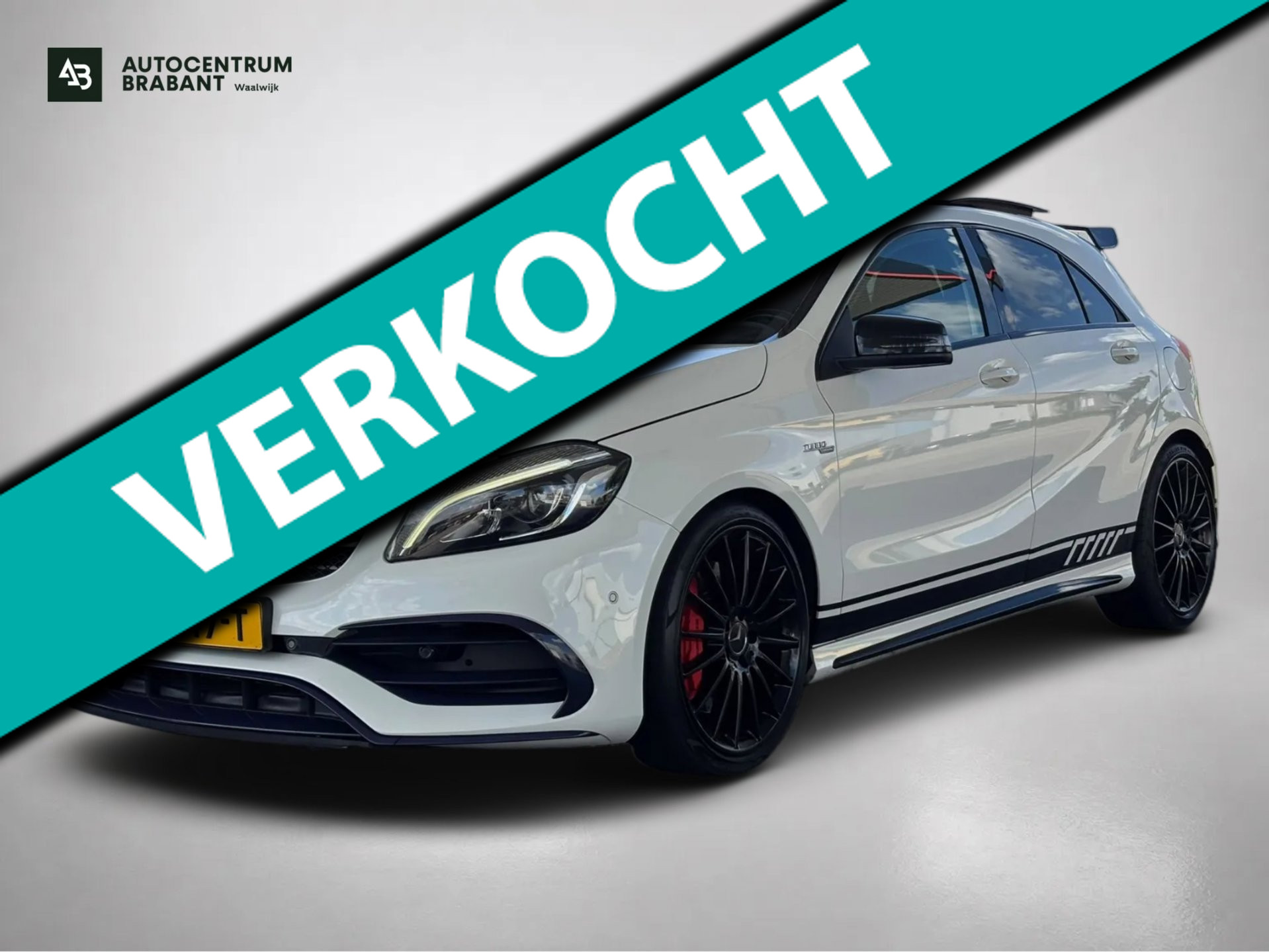 Mercedes-Benz A-klasse AMG 45 4MATIC  FACE-LIFT(Perfect OnderH, Panoramadak,  Carplay, StoelV, Clima, Navi Groot, PDC V+A, Etc) 2015 - voorkant
