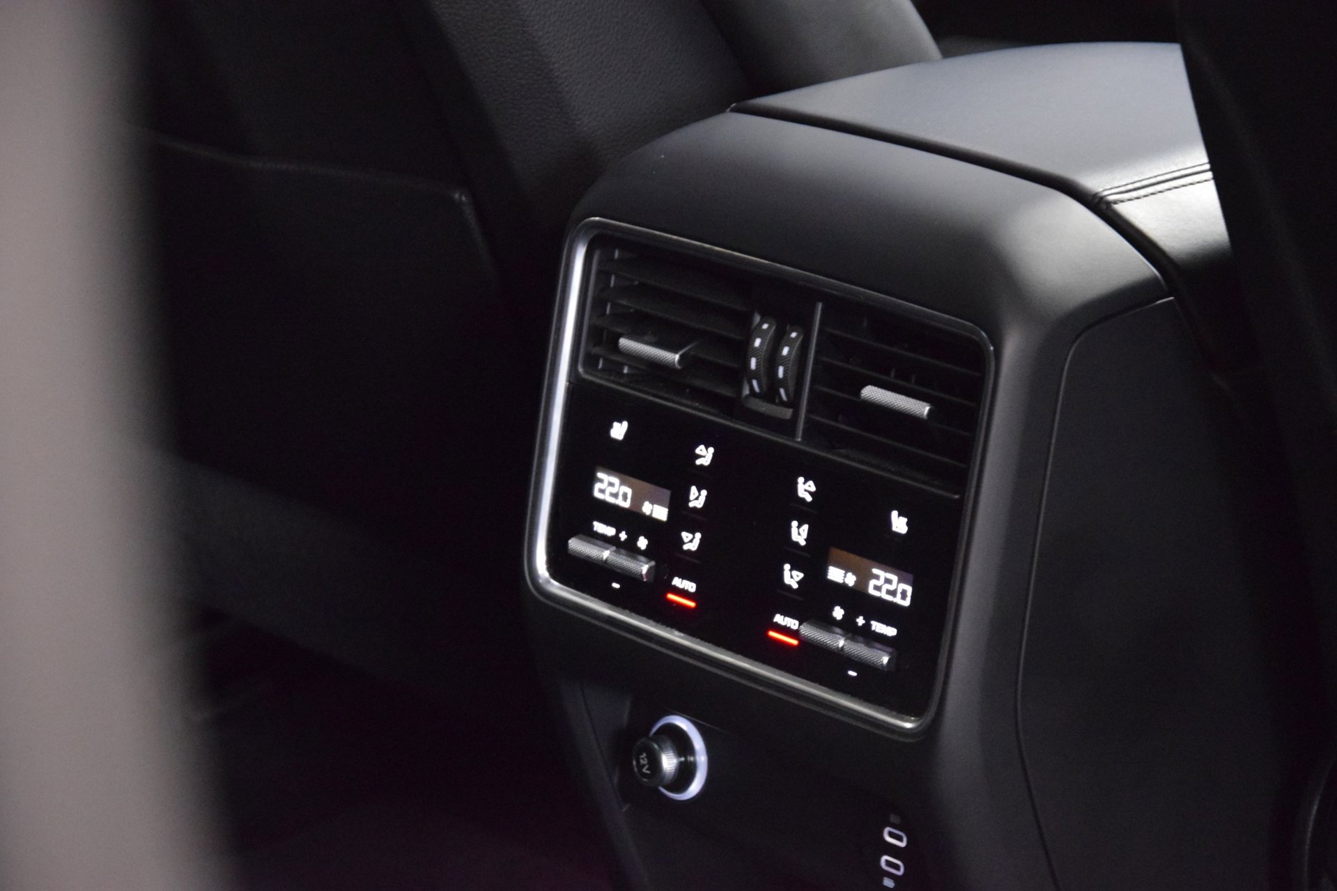 Foto van Porsche Cayenne E-hybrid