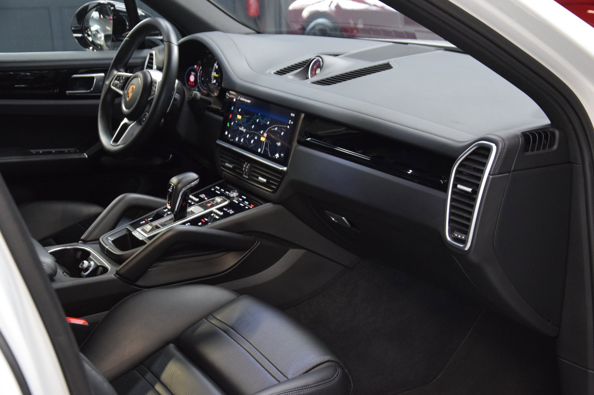 Foto van Porsche Cayenne E-hybrid
