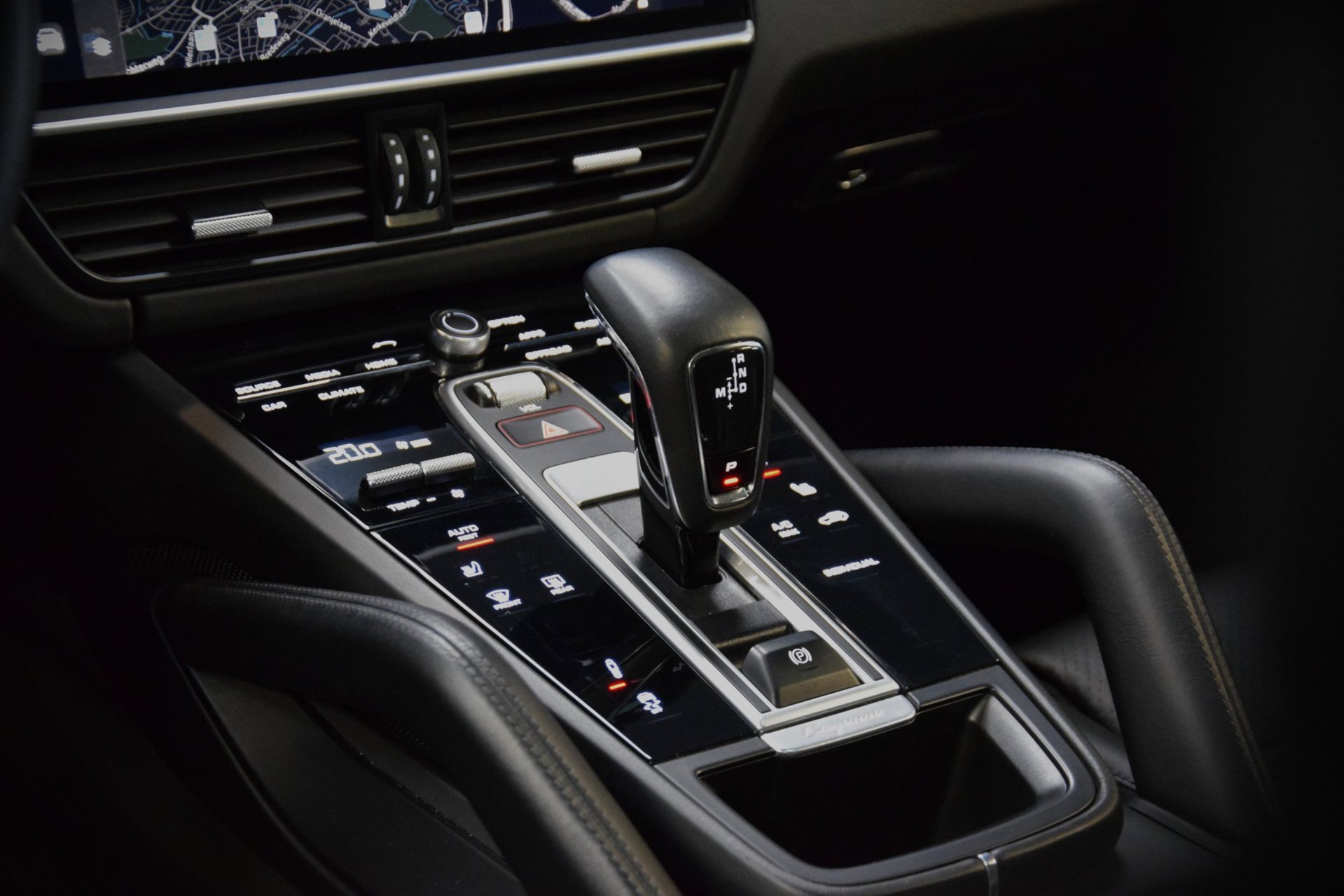 Foto van Porsche Cayenne E-hybrid