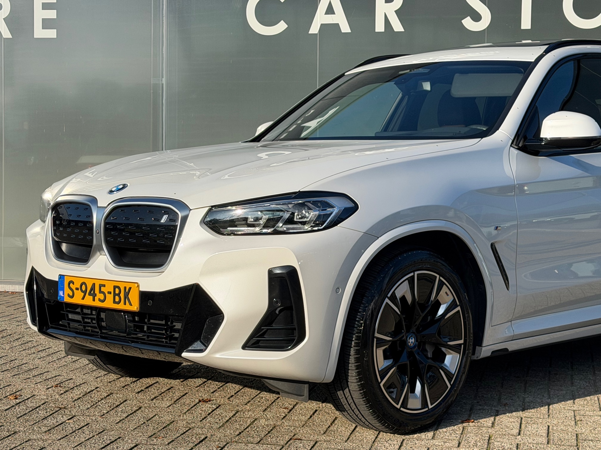 Foto van BMW Ix3