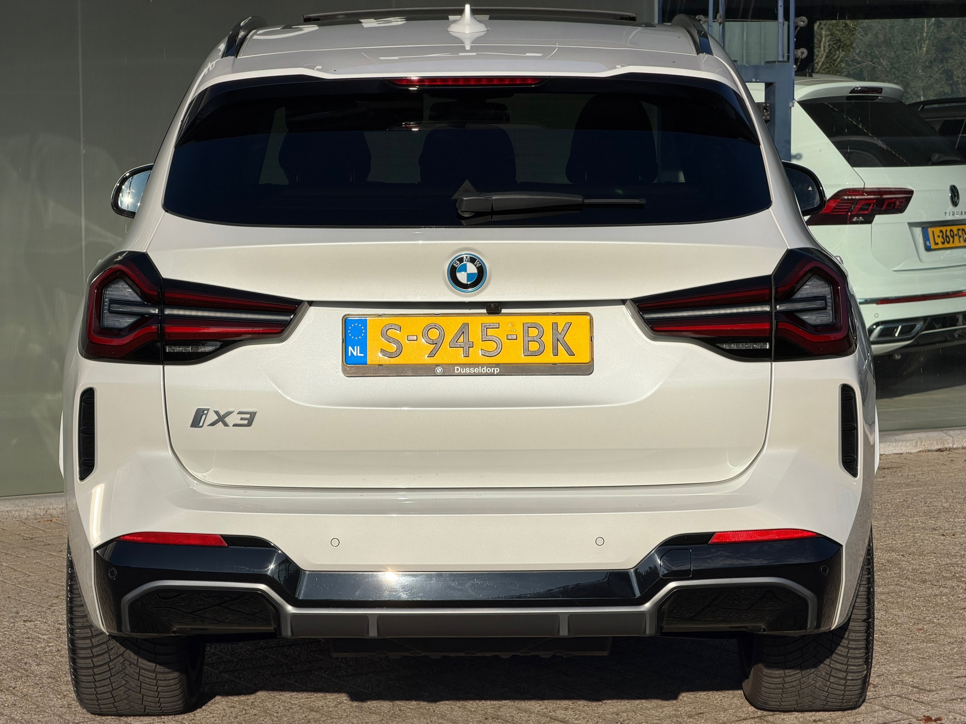 Foto van BMW Ix3