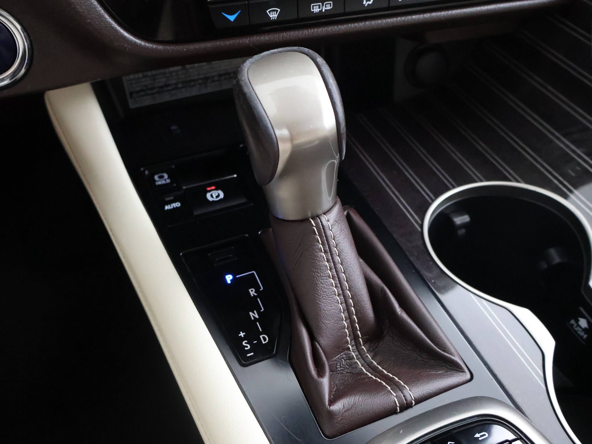 Foto van Lexus Lexus Rx450h