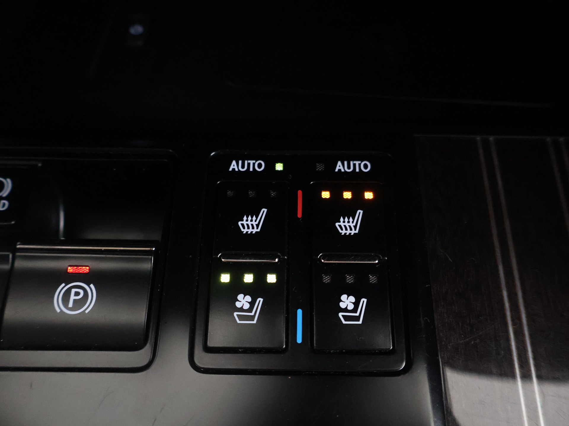 Foto van Lexus Lexus Rx450h