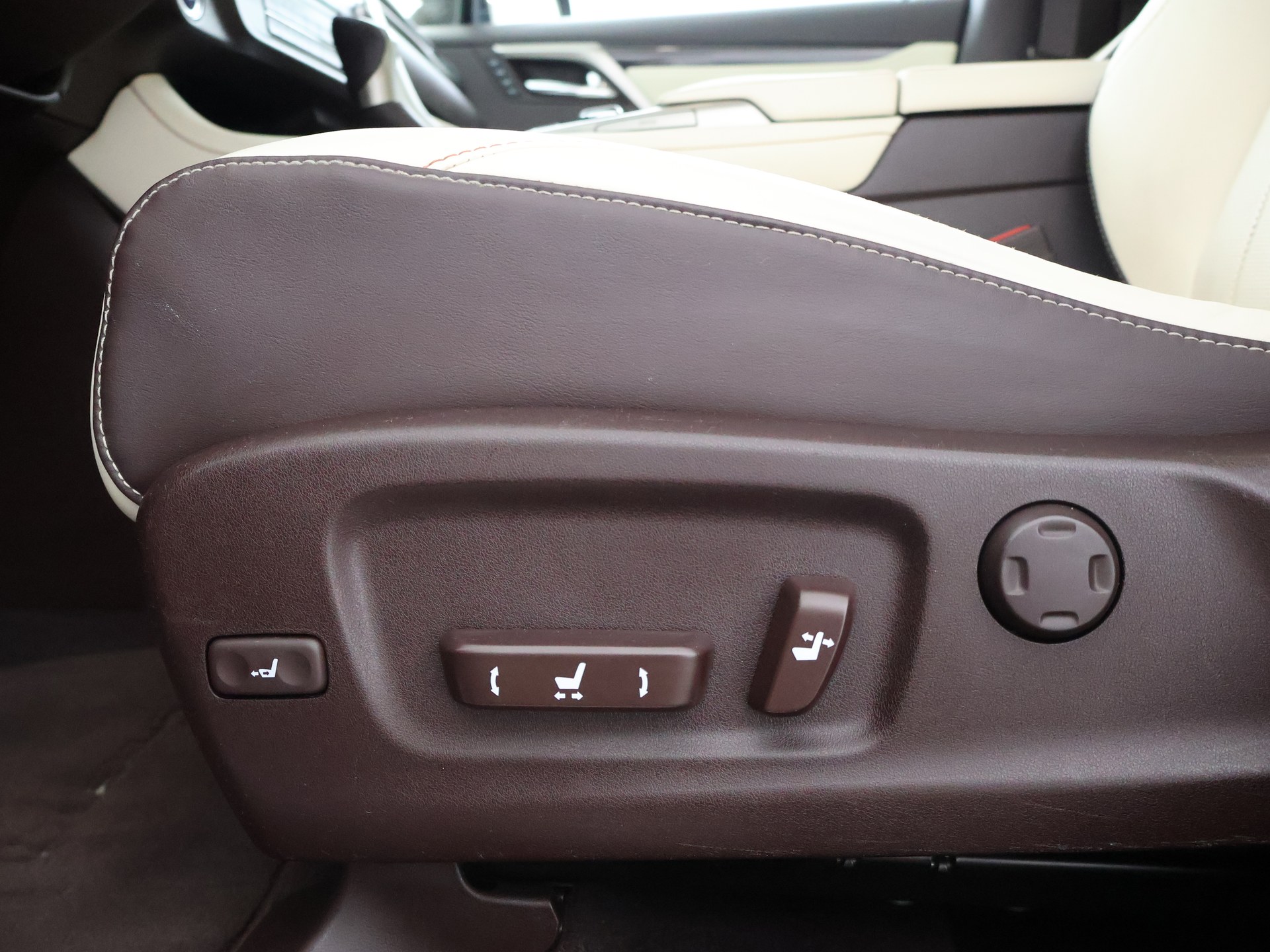 Foto van Lexus Lexus Rx450h