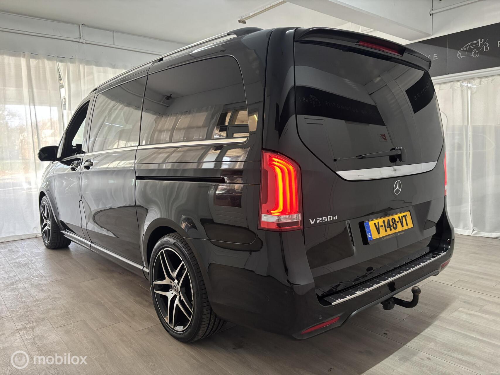 Foto van Mercedes-Benz V-klasse