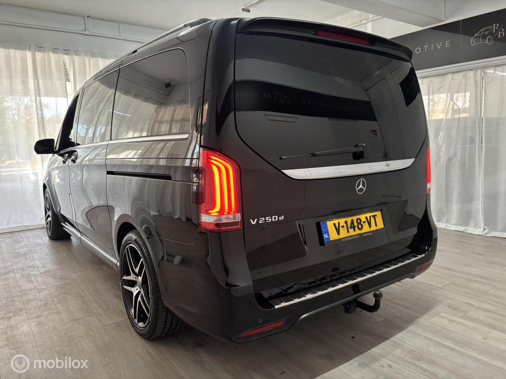 Foto van Mercedes-Benz V-klasse