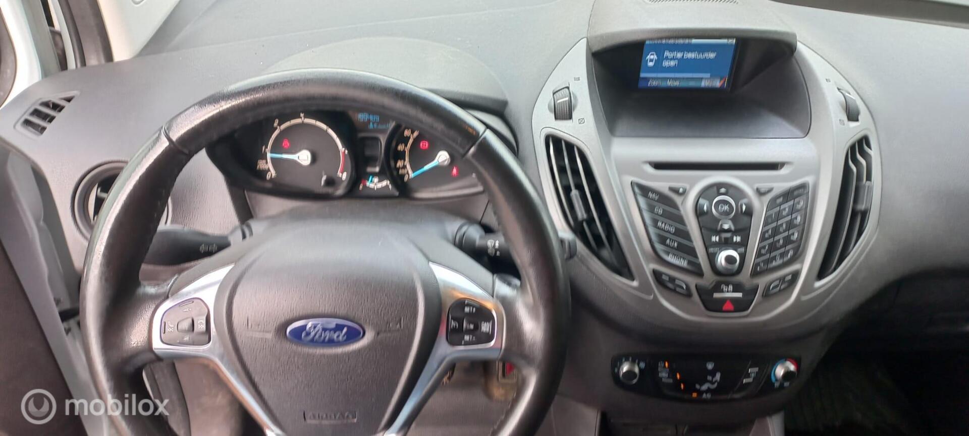 Foto van Ford Transit Courier