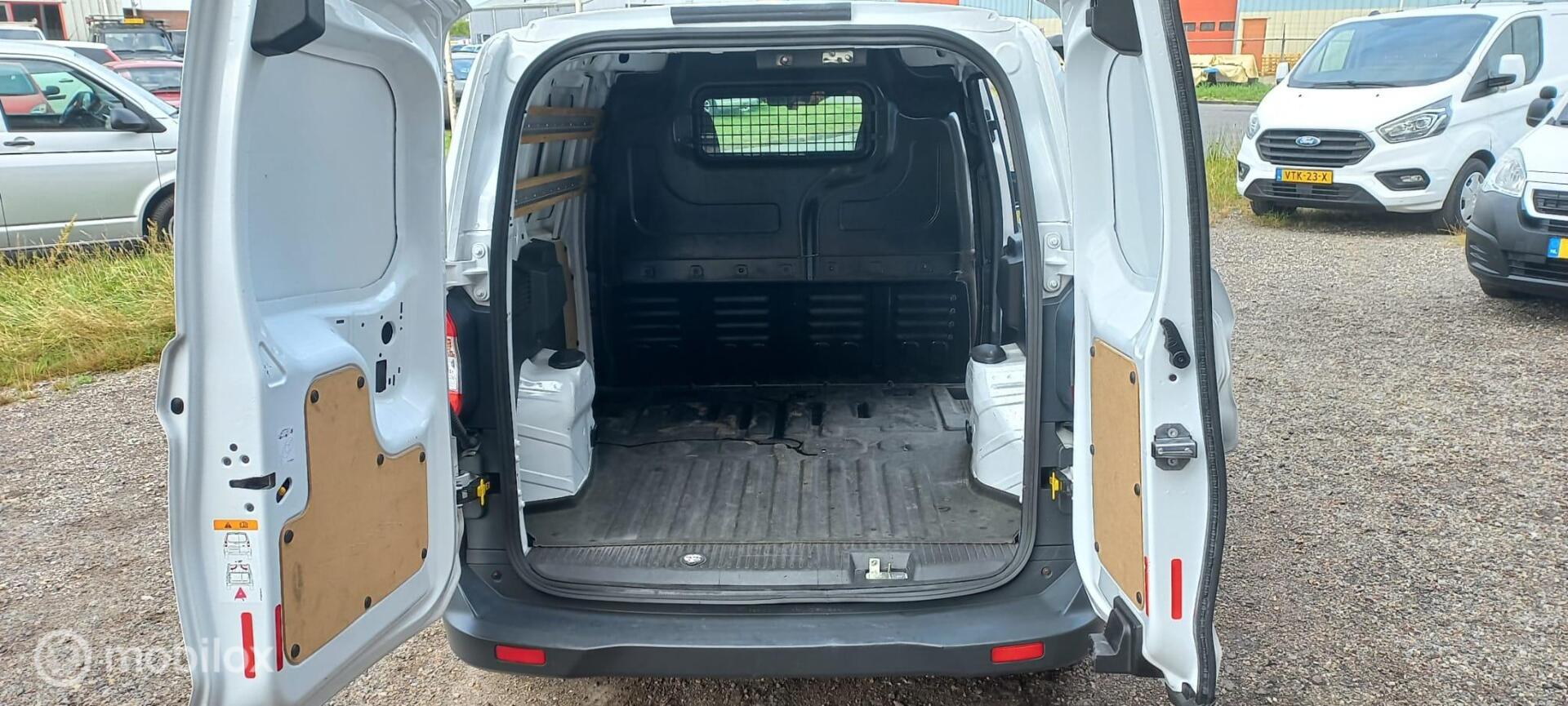 Foto van Ford Transit Courier