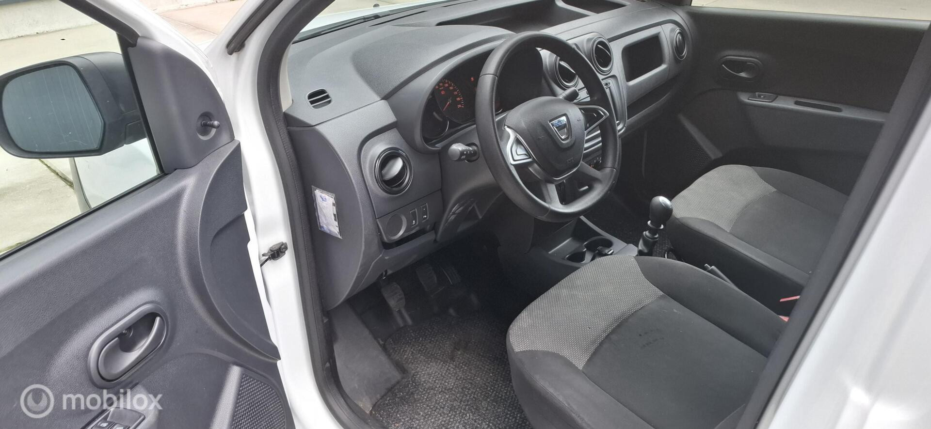 Foto van Dacia Dokker