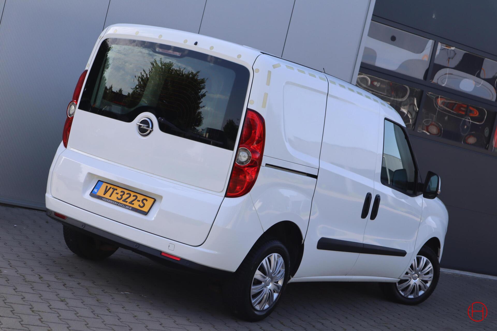 Foto van Opel Combo Van